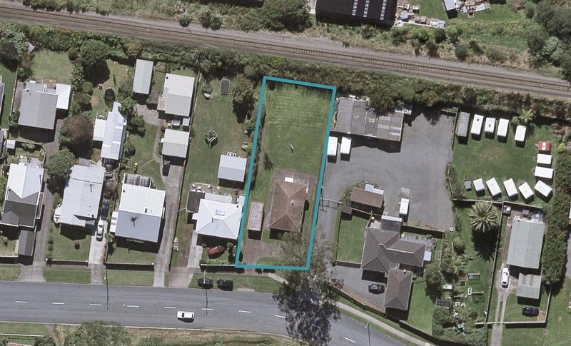 23 Atiawa Street, Glen Avon, New Plymouth - Carousel 1