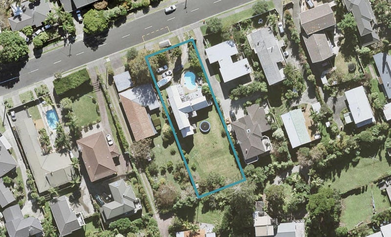 20 County Road, Torbay, Auckland - Carousel 1