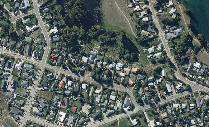 22 Lagoon Avenue, Albert Town, Wānaka - Carousel 1