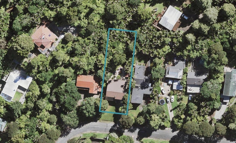 41 Waima Crescent, Titirangi, Auckland - Carousel 1