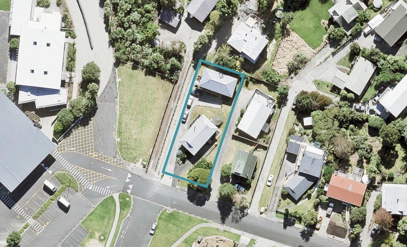 1/20 DELSHAW Avenue, Stanmore Bay, Whangaparaoa - Carousel 1