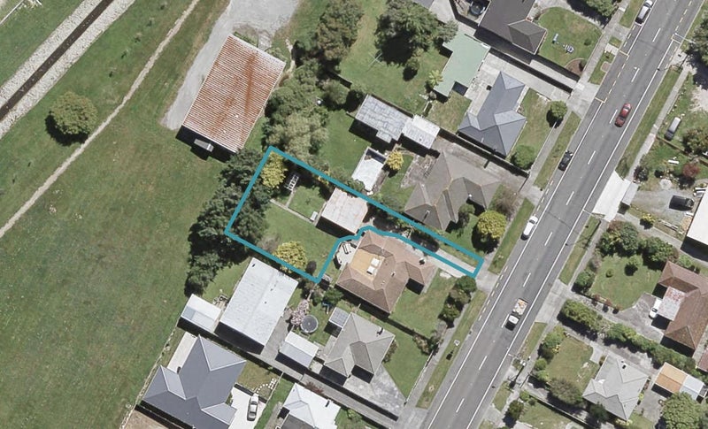 84A Stokes Valley Road, Stokes Valley, Lower Hutt - Carousel 1
