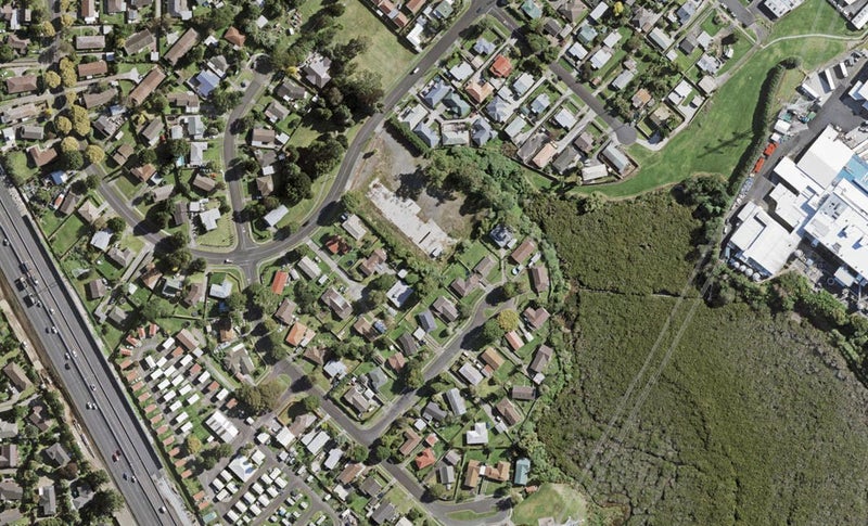83C Kindergarten Drive, Conifer Grove, Takanini - Carousel 1