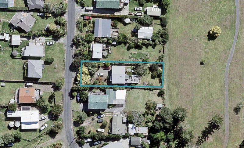 28 James Mcleod Road, Helensville - Carousel 1
