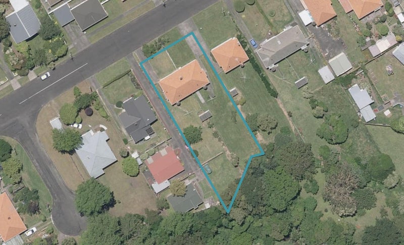 22 Marshall Avenue, Whanganui East, Whanganui - Carousel 1