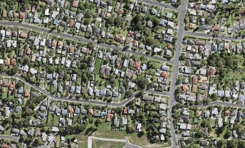 1/8 Savoy Road, Glen Eden, Auckland - Carousel 1