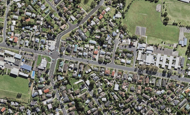 126A Chivalry Road, Glenfield, Auckland - Carousel 1