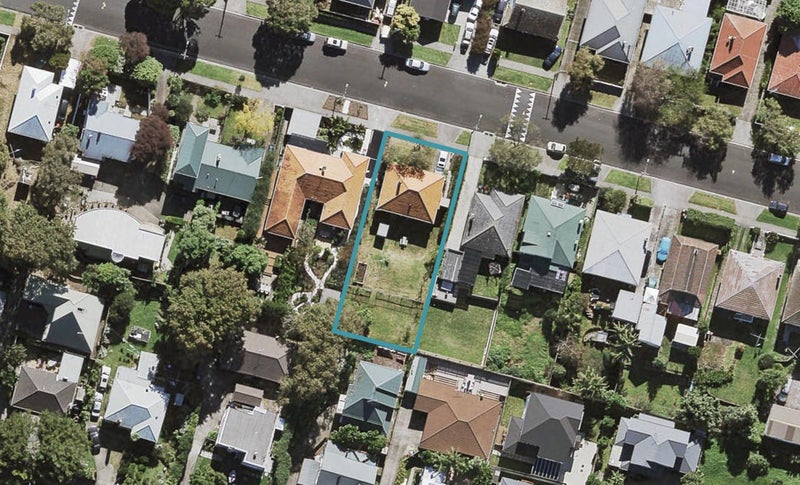 16 Lambeth Road, Mount Eden, Auckland - Carousel 1