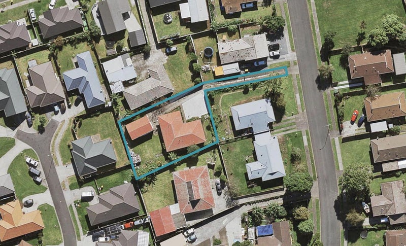 13 Donnell Avenue, Favona, Auckland - Carousel 1