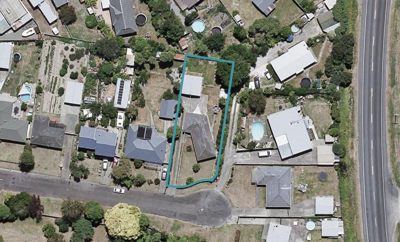 12 Shirley Place, Bay View, Napier - Carousel 1