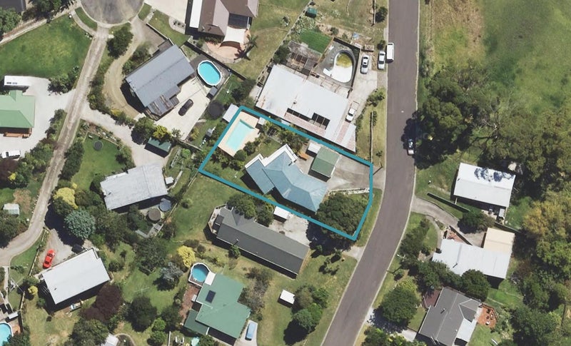 16 Wallis Road, Kaiti, Gisborne - Carousel 1