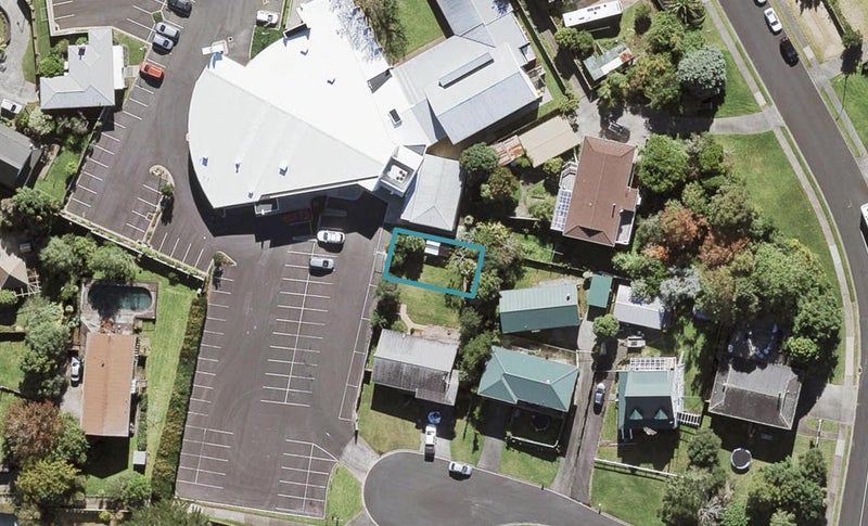 7B Hanson Place, West Harbour, Auckland - Carousel 1