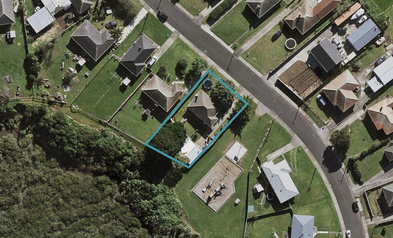 56 Firth Crescent, Otara, Auckland - Carousel 1
