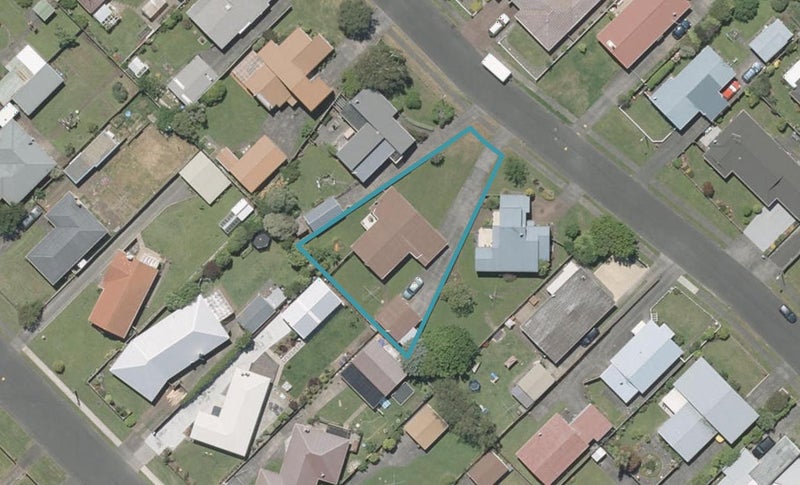 31 Exeter Crescent, Springvale, Whanganui - Carousel 1