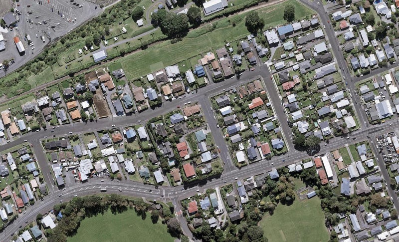 4A Kitchener Terrace, Moturoa, New Plymouth - Carousel 1