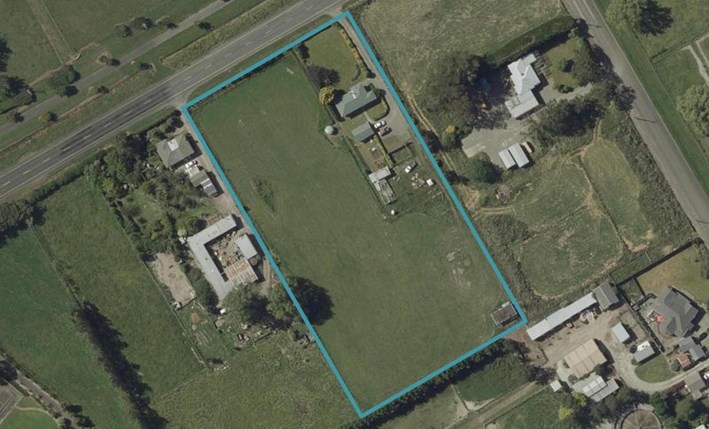 100 Pioneer Highway, Awapuni, Palmerston North - Carousel 1