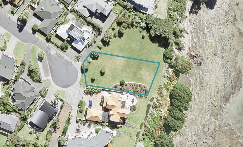 19 Spinnaker Point, Manly, Whangaparāoa - Carousel 1