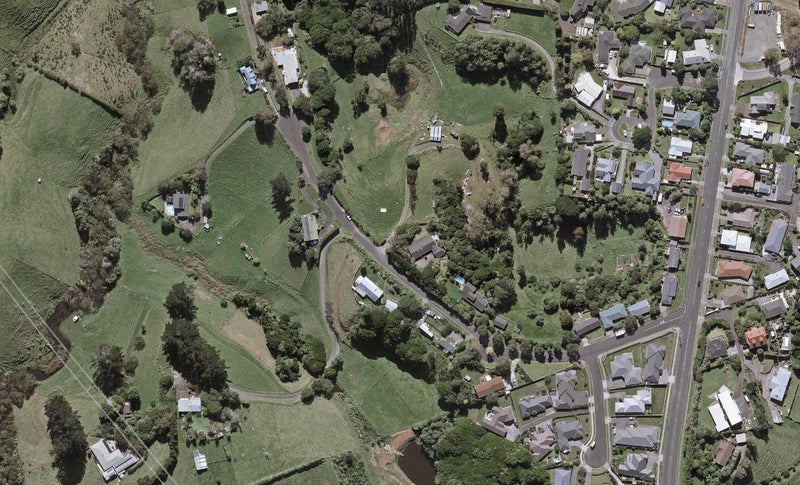 20 Pararewa Drive, Whalers Gate, New Plymouth - Carousel 1