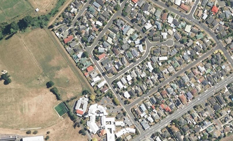 1 Ruru Crescent, Heretaunga, Upper Hutt - Carousel 1