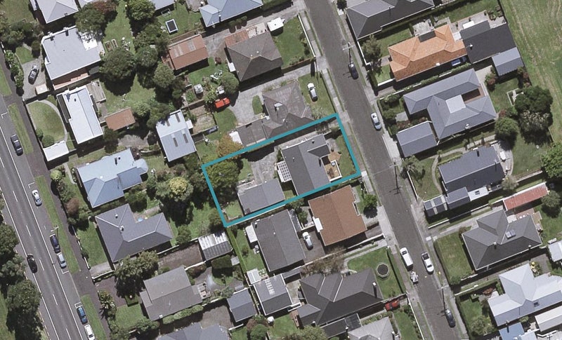 12 Tokomaru Street, Welbourn, New Plymouth - Carousel 1