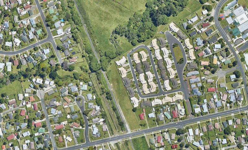 58/64 Kawaha Point Road, Kawaha Point, Rotorua - Carousel 1