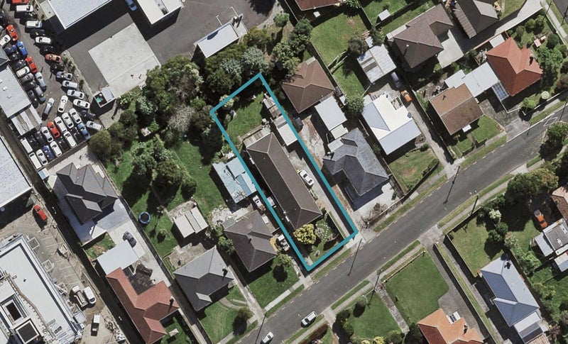 2/11 Charles Street, Papatoetoe, Auckland - Carousel 1