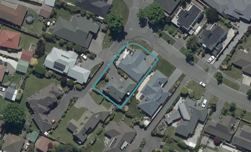2/11 Tavistock Place, Russley, Christchurch - Carousel 1