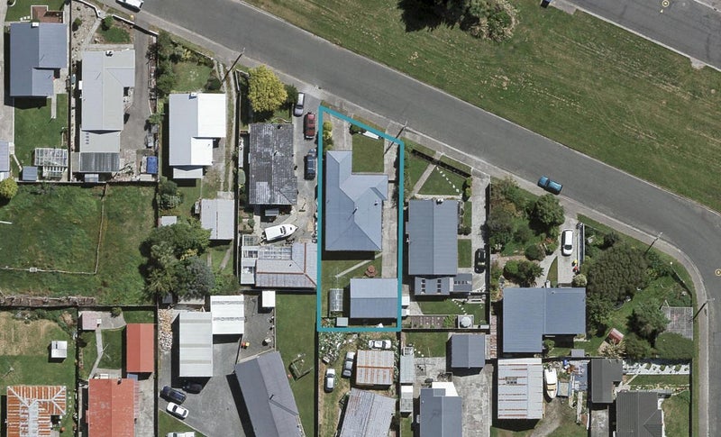 106 Scott Street, Strathern, Invercargill - Carousel 1