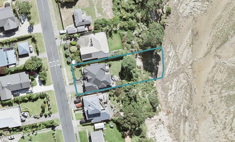 93 Tiri Road, Matakatia, Whangaparaoa - Carousel 1