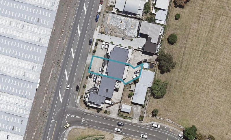 2/176 Hyderabad Road, Ahuriri, Napier - Carousel 1