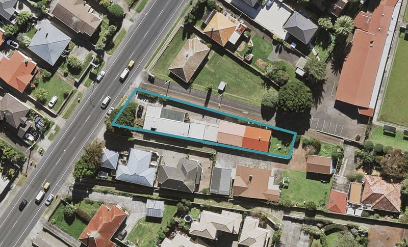 1/0 Hillsborough Road, Hillsborough, Auckland - Carousel 1