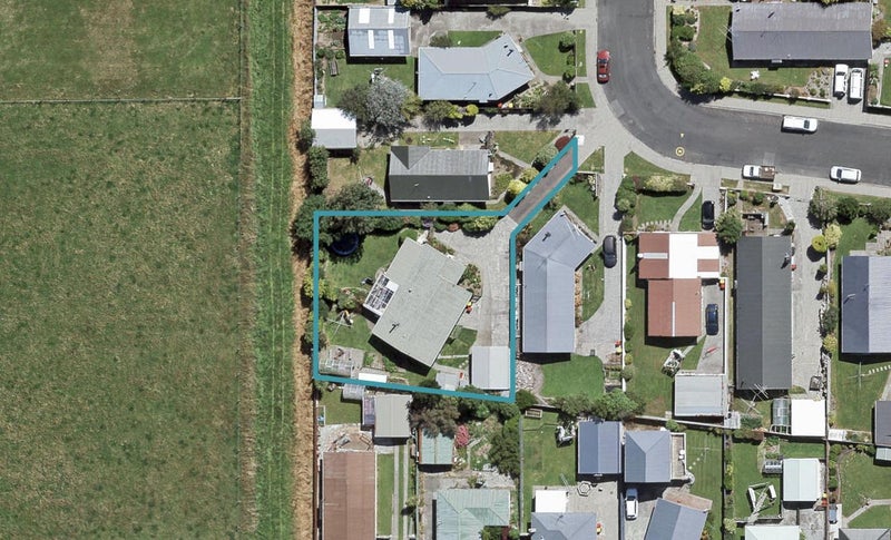 114 Cunningham Crescent, Grasmere, Invercargill - Carousel 1