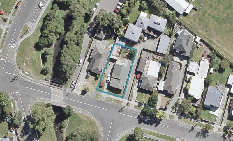 152 Whites Line, WAIWHETU, LOWER HUTT - Carousel 1