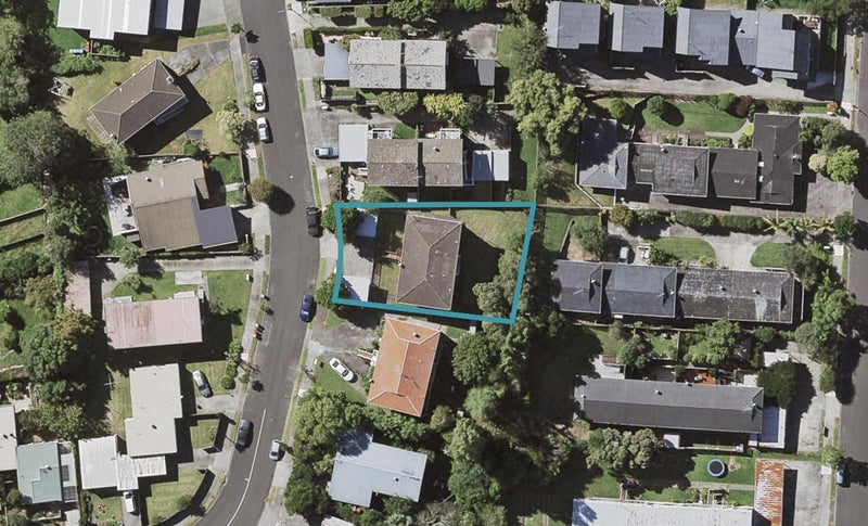 3/11 Cruickshank Crescent, Meadowbank, Auckland - Carousel 1