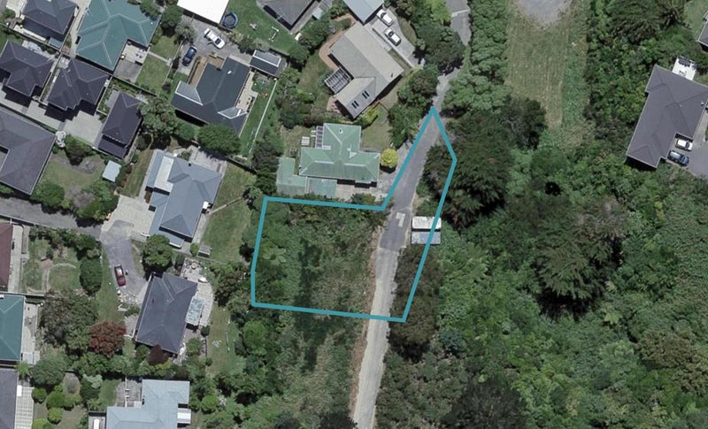 130 Helston Road, Paparangi, Wellington - Carousel 1