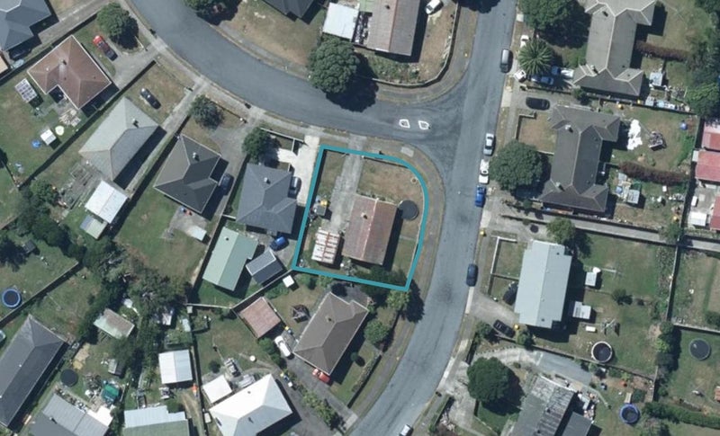 1 Natone Street, Waitangirua, Porirua - Carousel 1