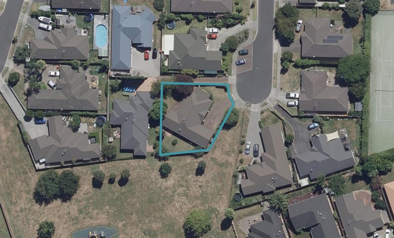 16 Glengoyne Place, Rototuna, Hamilton - Carousel 1