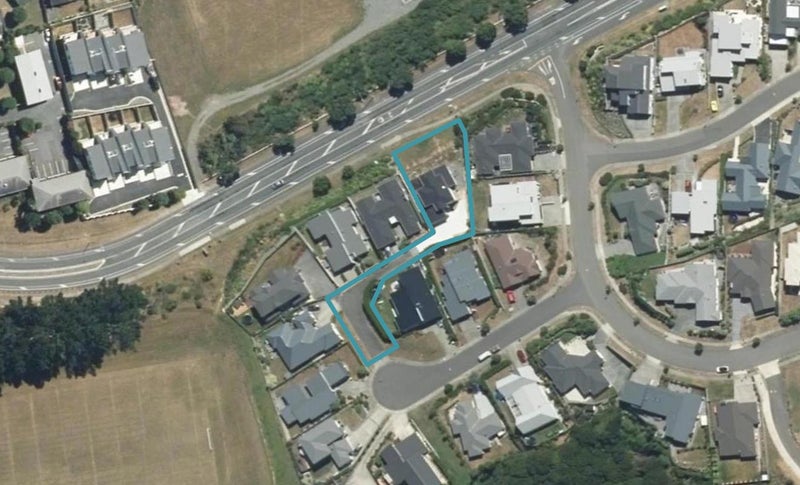 8 Kepler Way, Aotea, Porirua - Carousel 1
