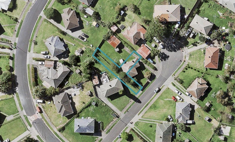 3/6 Delemere Place, Glen Innes, Auckland - Carousel 1