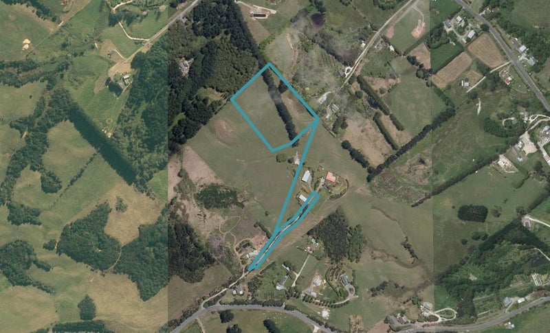 1143 Kaiwaka-Mangawhai Road - Carousel 1