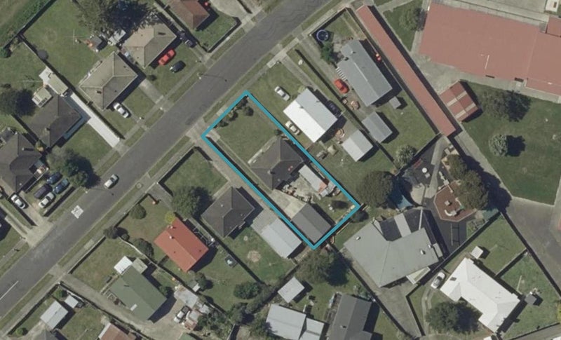 10 Brighton Crescent, Highbury, Palmerston North - Carousel 1