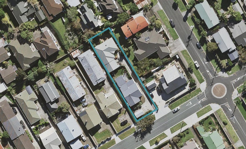 24A Amaru Road, One Tree Hill, Auckland - Carousel 1