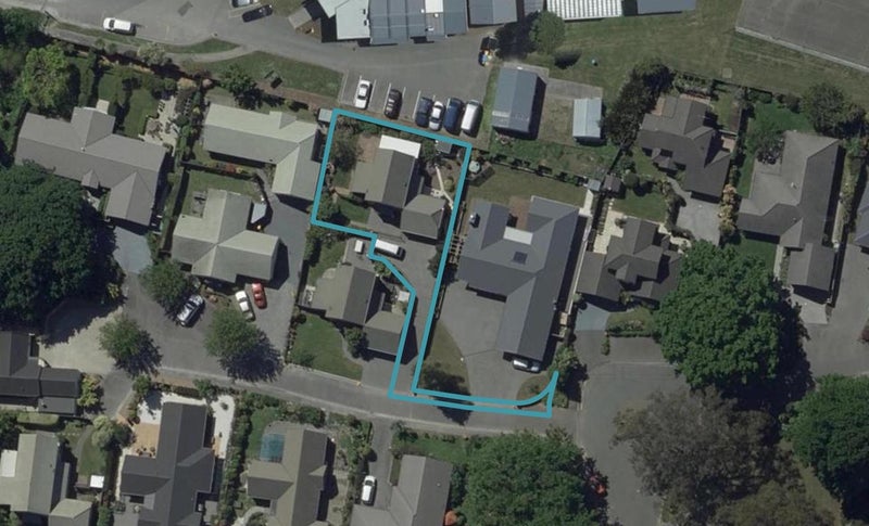 35 Acorn Close, Waltham, Christchurch - Carousel 1