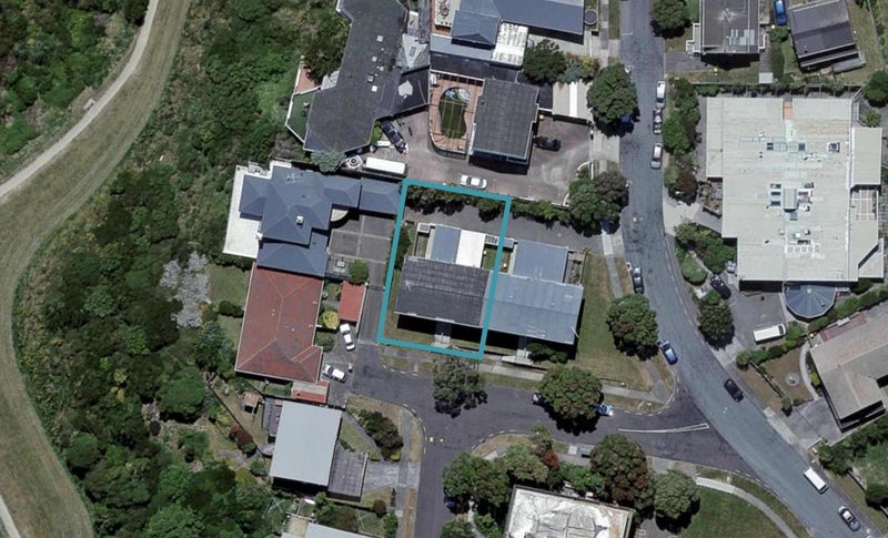 4/7 Rangitane Street, Maupuia, Wellington - Carousel 1