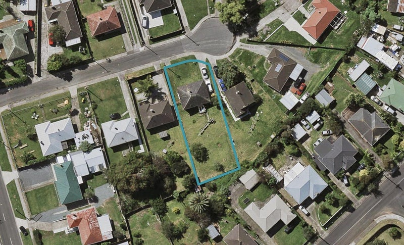 7 Gubb Place, Otara, Auckland - Carousel 1