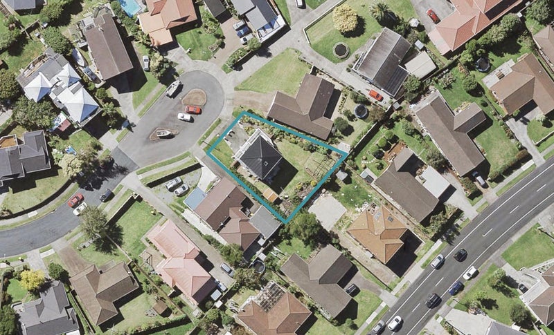 25 Sheralee Place, Bucklands Beach, Auckland - Carousel 1