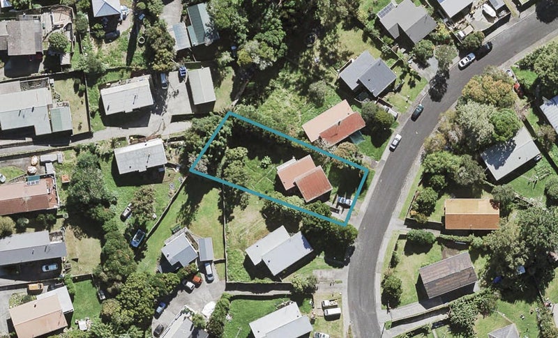 93 Taurus Crescent, Beach Haven, Auckland - Carousel 1