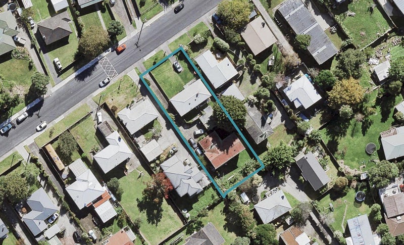 2/19 Lancaster Road, Beach Haven, Auckland - Carousel 1