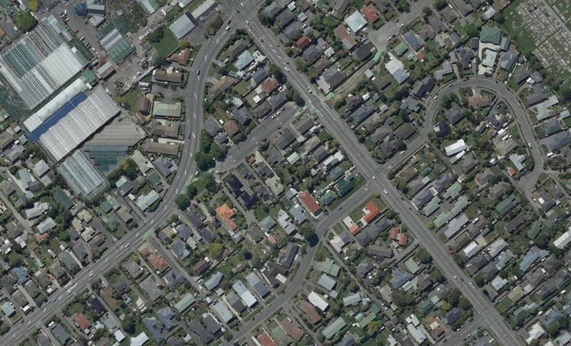 4/6 Strauss Place, Somerfield, Christchurch - Carousel 1