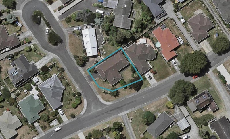 2 Belford Court, Paraparaumu - Carousel 1